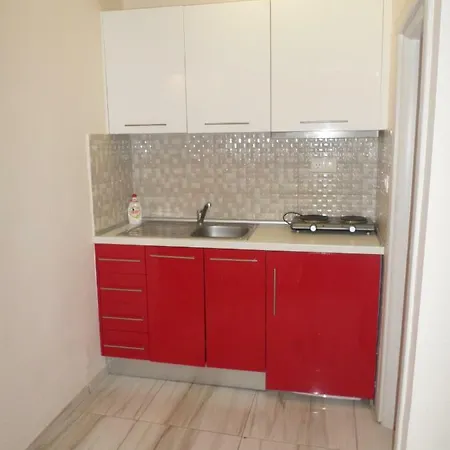 Dioni Aparthotel *